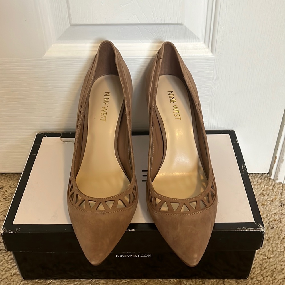 7.5 Nine West Heels